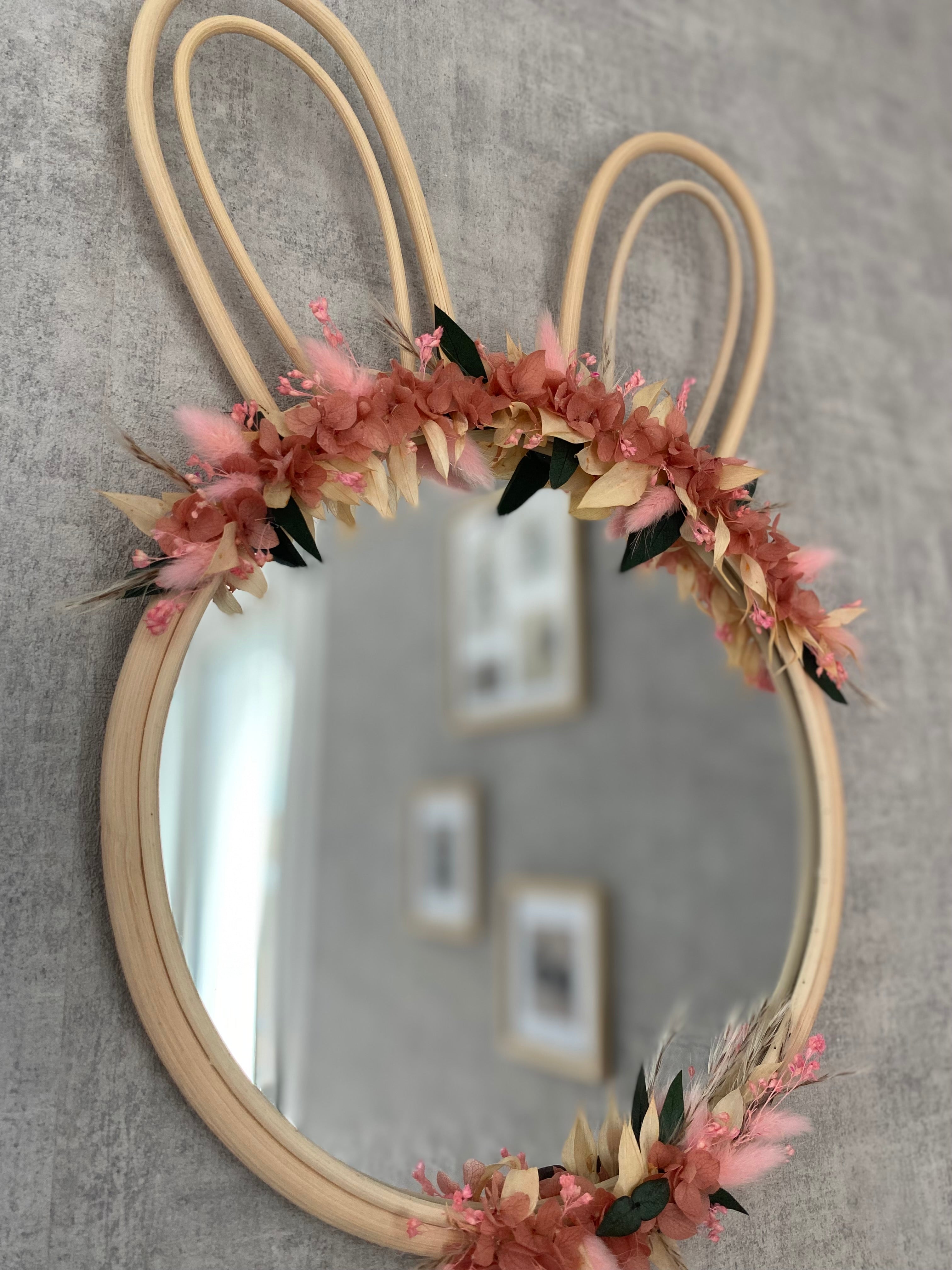 Le miroir Lapin fleuri