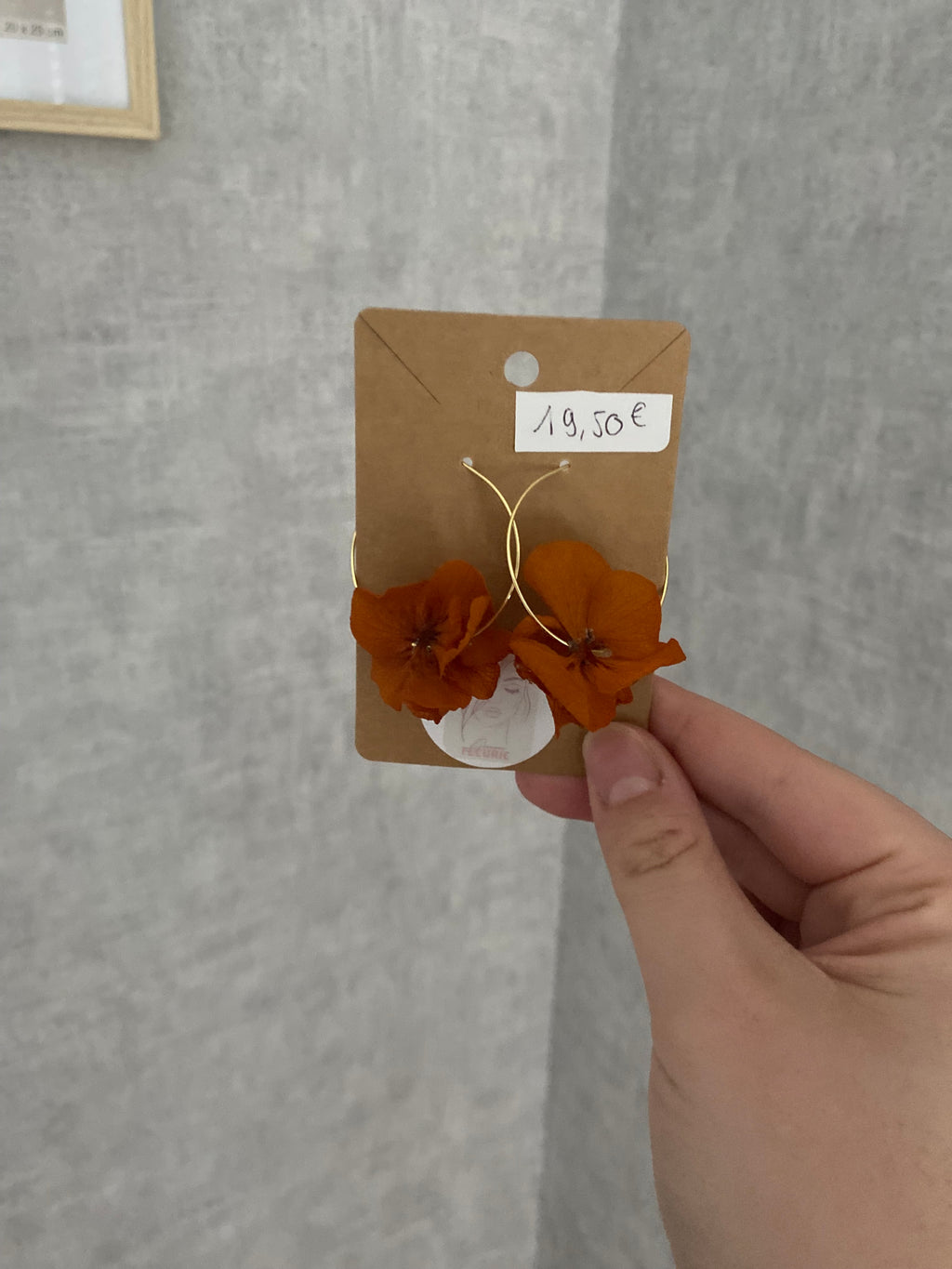 Les boucles d’oreilles Gloria